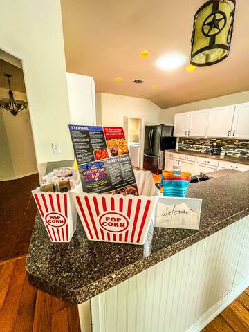 Rare Find | 3Bed 2 Bath Stay By SeaWorld + UTSA