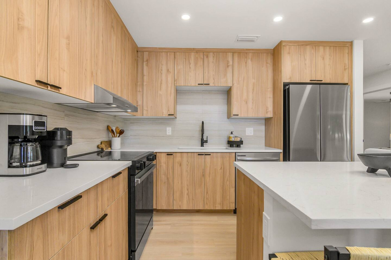 villa-driftwood-by-downtown-and-beach/