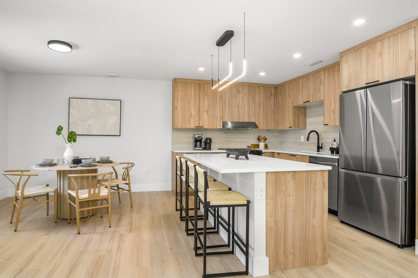 villa-driftwood-by-downtown-and-beach/