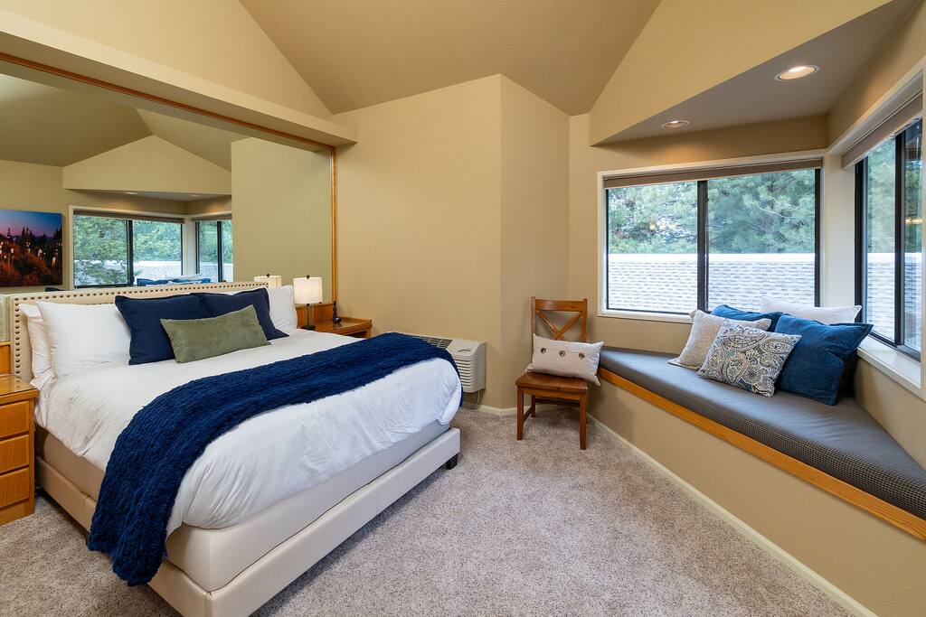 EV Charging*Private Hot tub*New Decor*