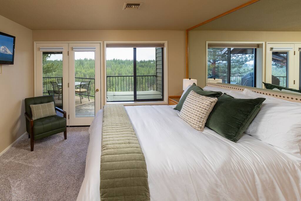 EV Charging*Private Hot tub*New Decor*