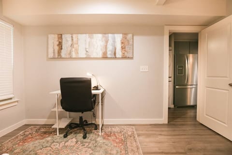 Nordic Style Apt Near Downtown Dallas Design Distr