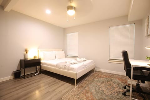 Nordic Style Apt Near Downtown Dallas Design Distr