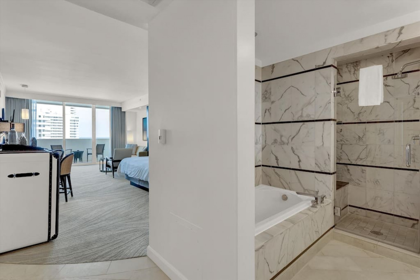 New Listing - Fontainebleau Sorrento Junior Suite