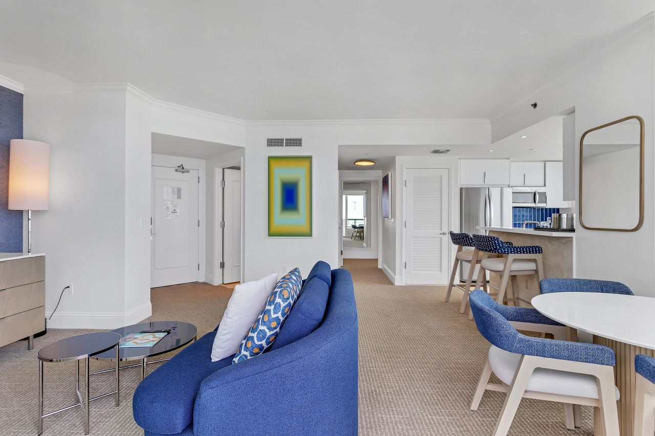 Newly Renovated - Fontainebleau Tresor 1 Bedroom