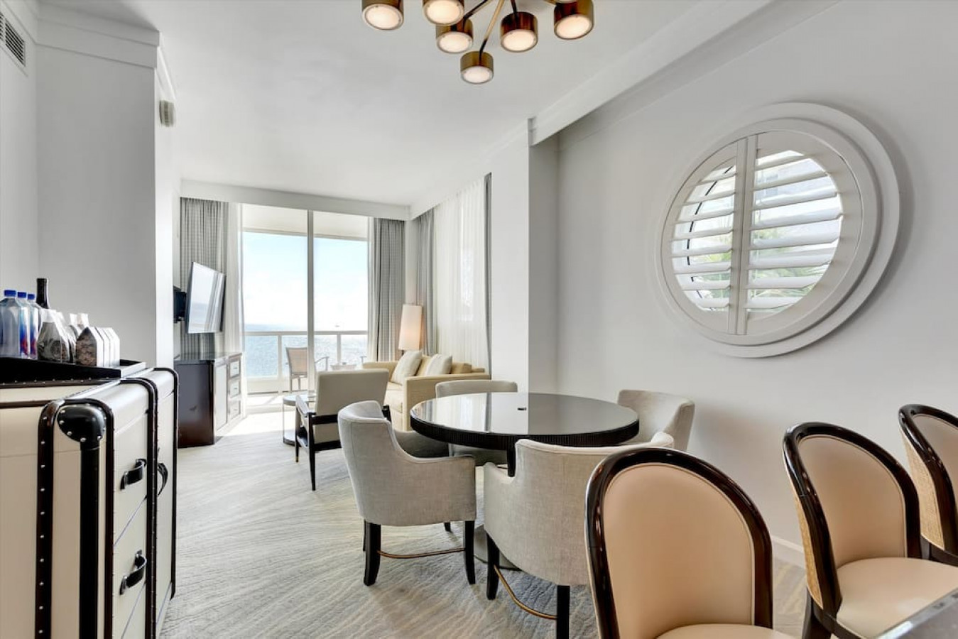 New Listing - Gorgeous Fontainebleau Sorrento 1BR