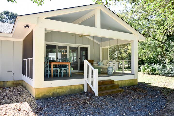 Screened-in porch.
