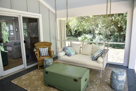 Screened-in porch