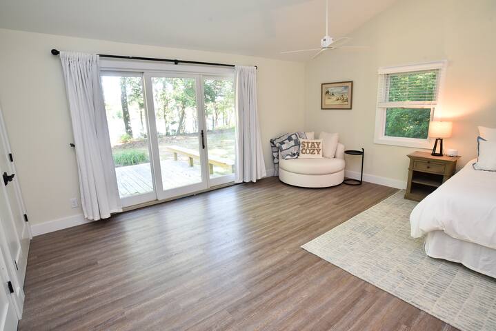 Primary suite [king bed and en-suite full bathroom.]