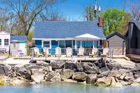 WilMac Lakefront in Wine Country