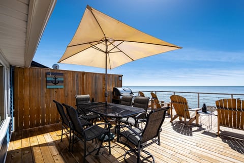 WilMac Lakefront in Wine Country
