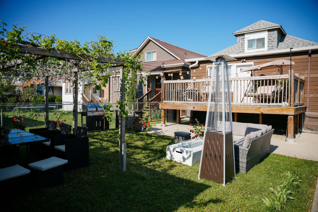 4BR Retreat w/ Theater, Game Room & Backyard