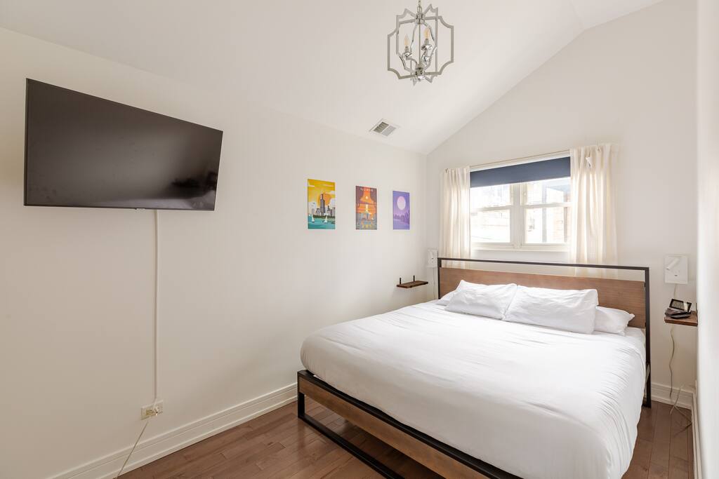 Downtown Chicago - Spa Bath, Patio, 3 blocks to L