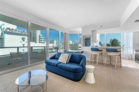FontaineBleau Suite | Ocean view | Renovated Unit