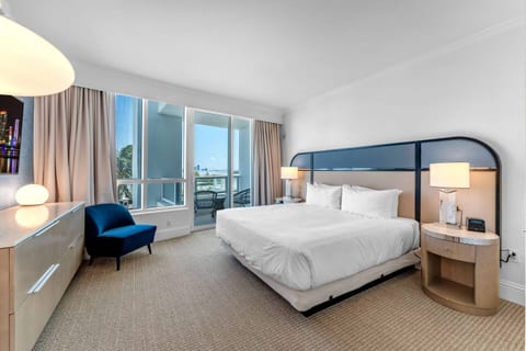 FontaineBleau Suite | Ocean view | Renovated Unit