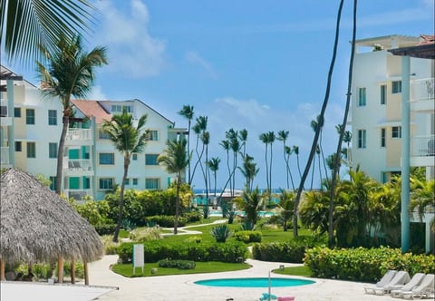 Playa Turquesa Club on private beach, pools, wifi image 9