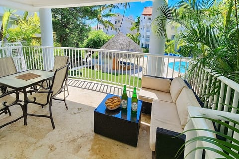 Playa Turquesa Club on private beach, pools, wifi image 1