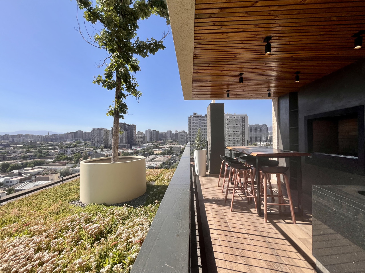 X Urbano Artístico Santa Elvira | Laundry Parking - Pucón