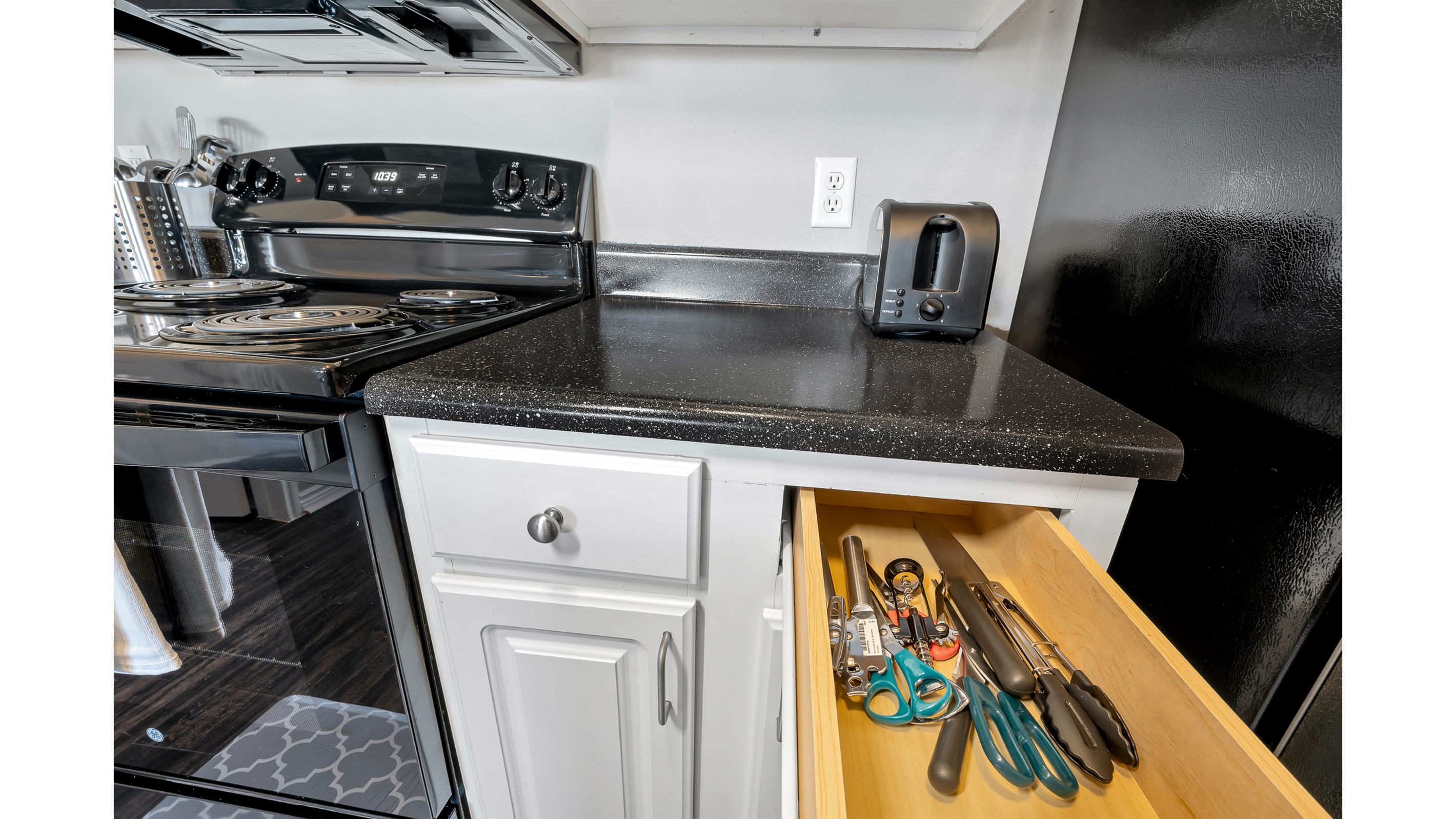 Cozy 1BD Near Walmart HQ | Long Stay Discounts R1
