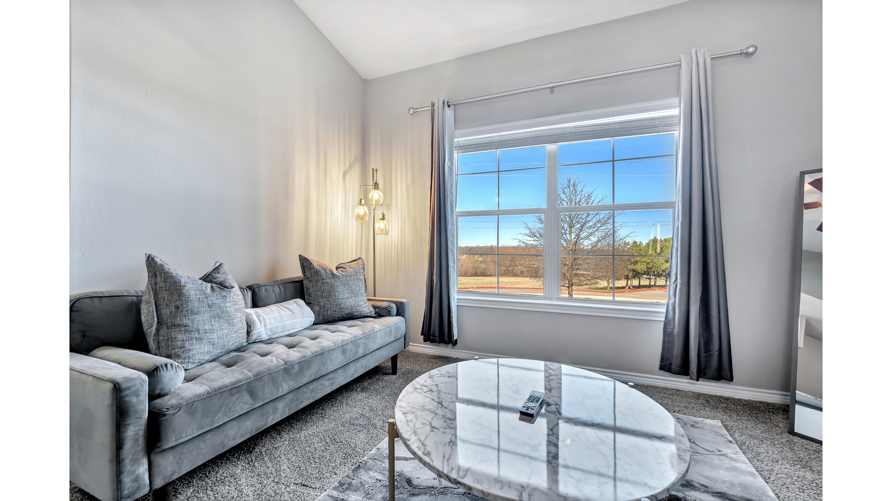 Cozy 1BD Near Walmart HQ | Long Stay Discounts R1