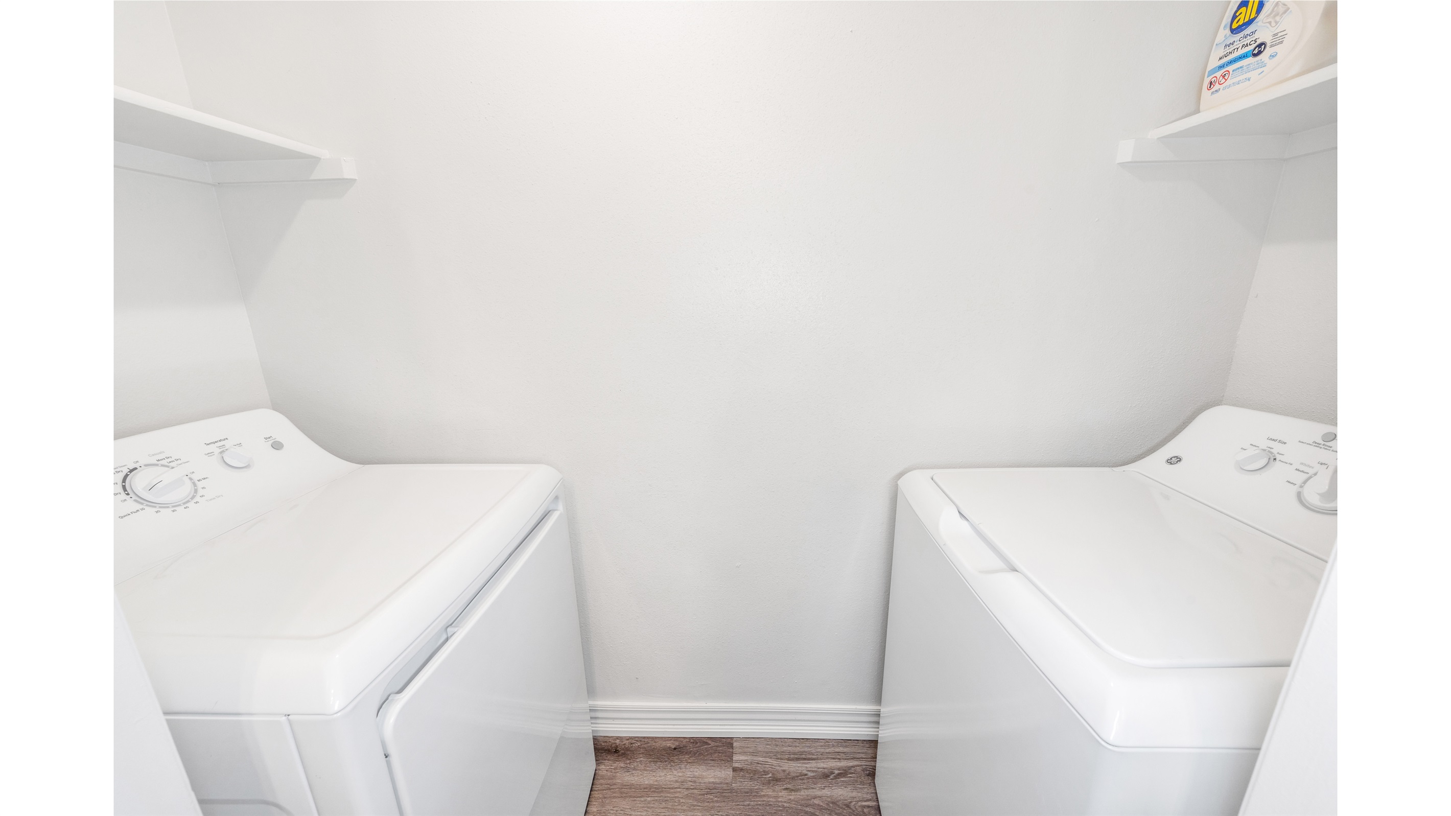 Cozy 2BD Near Walmart HQ | Long Stay Discounts