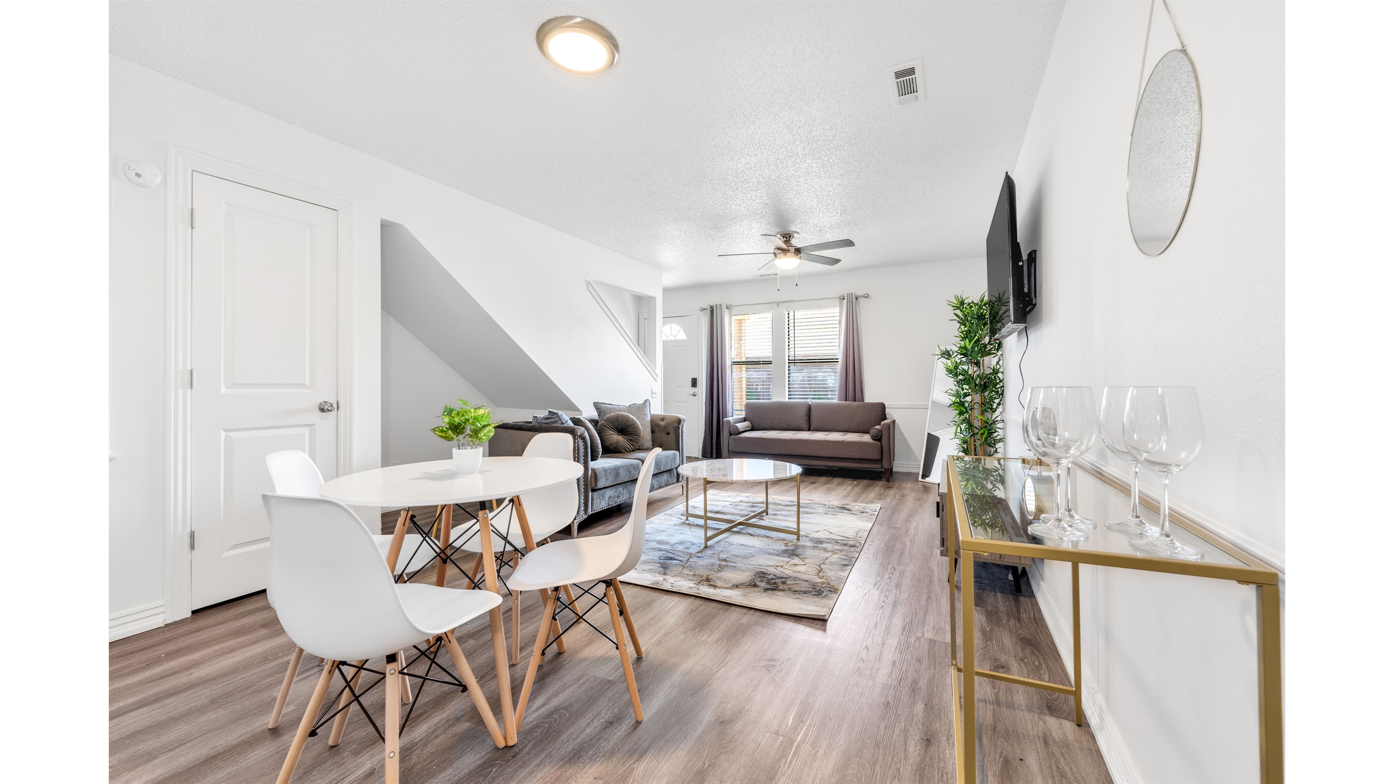 Cozy 2BD Near Walmart HQ | Long Stay Discounts