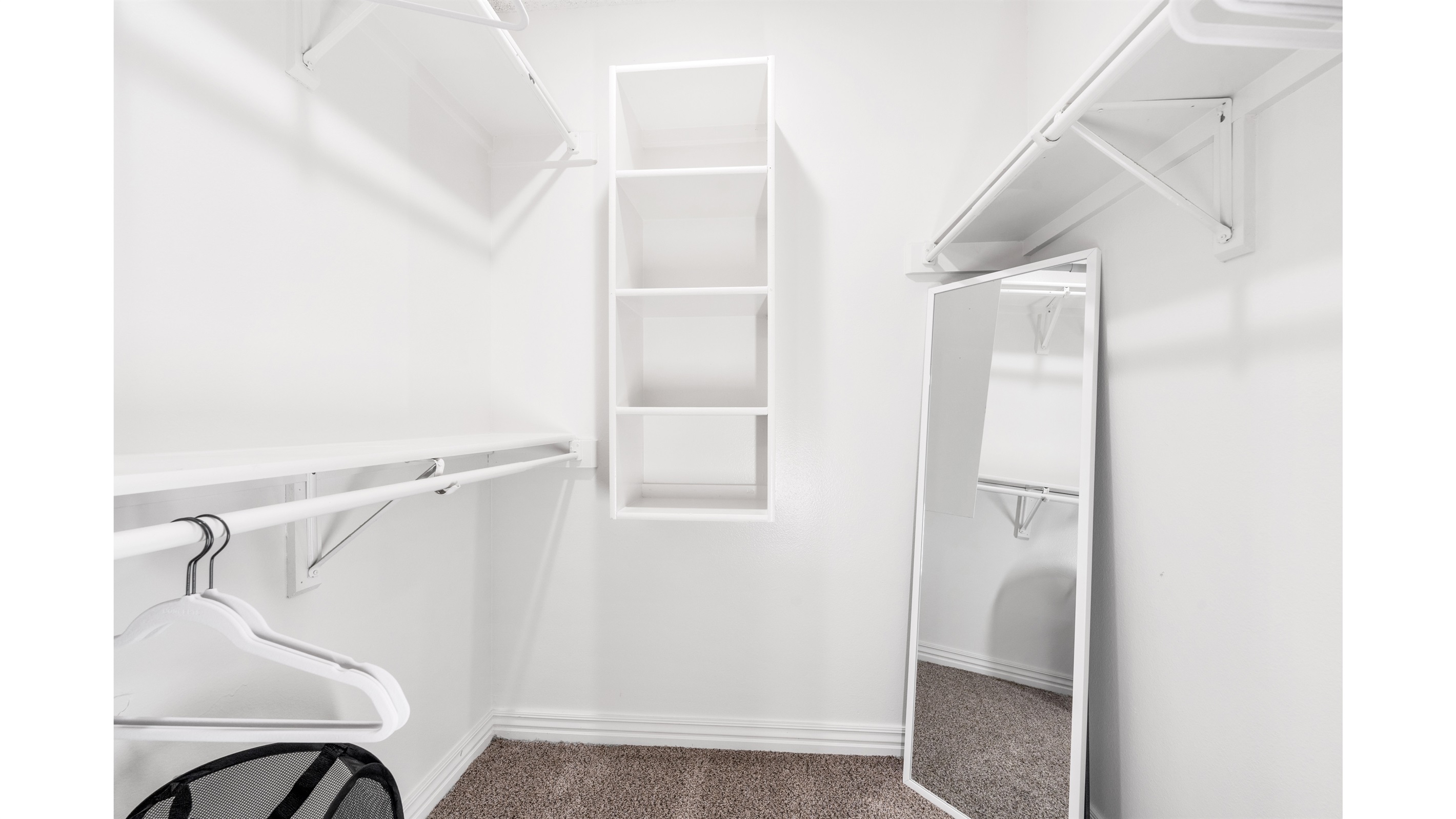 Cozy 2BD Near Walmart HQ | Long Stay Discounts
