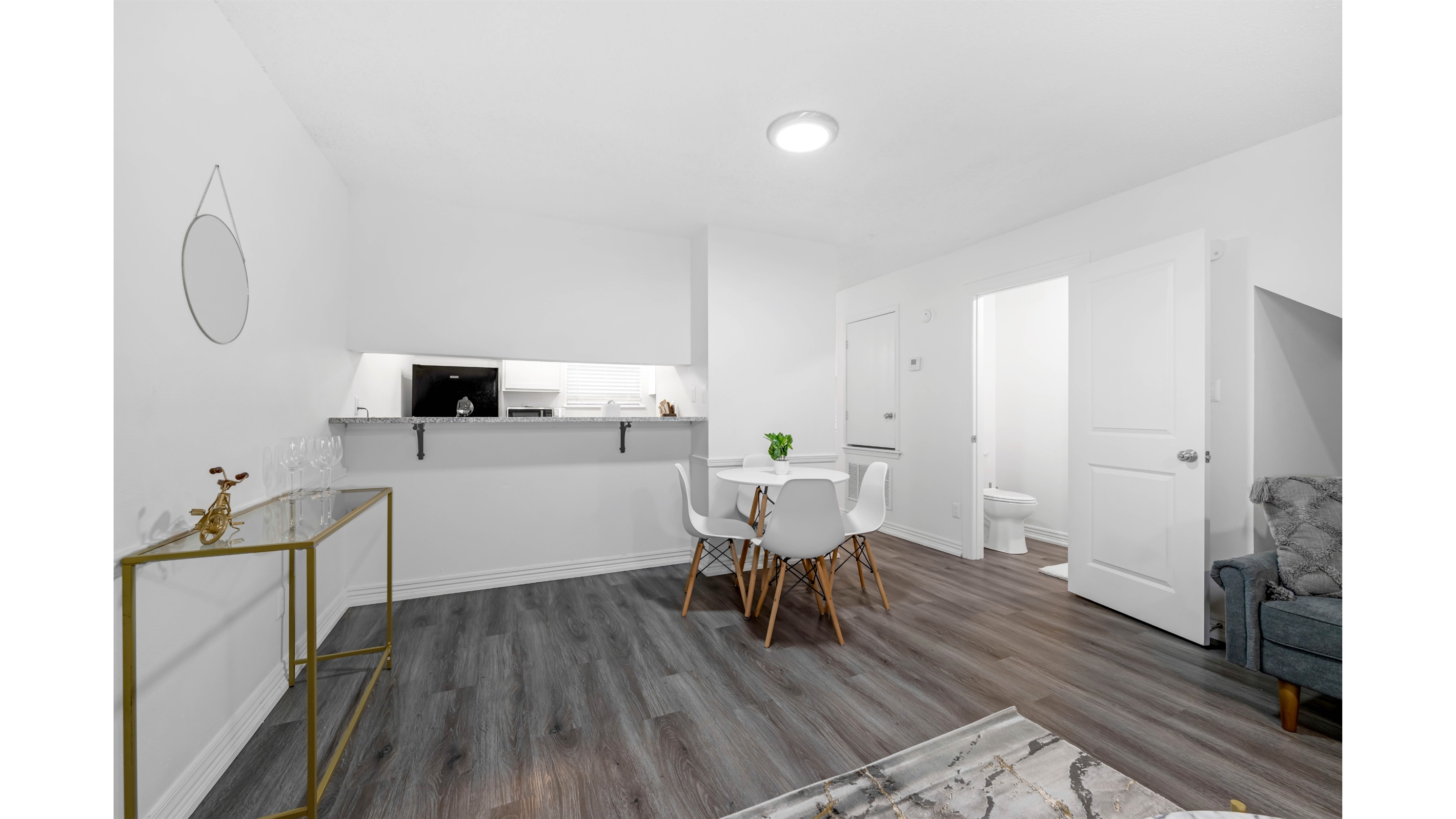 Cozy 3BD Near Walmart HQ | Long Stay Discounts