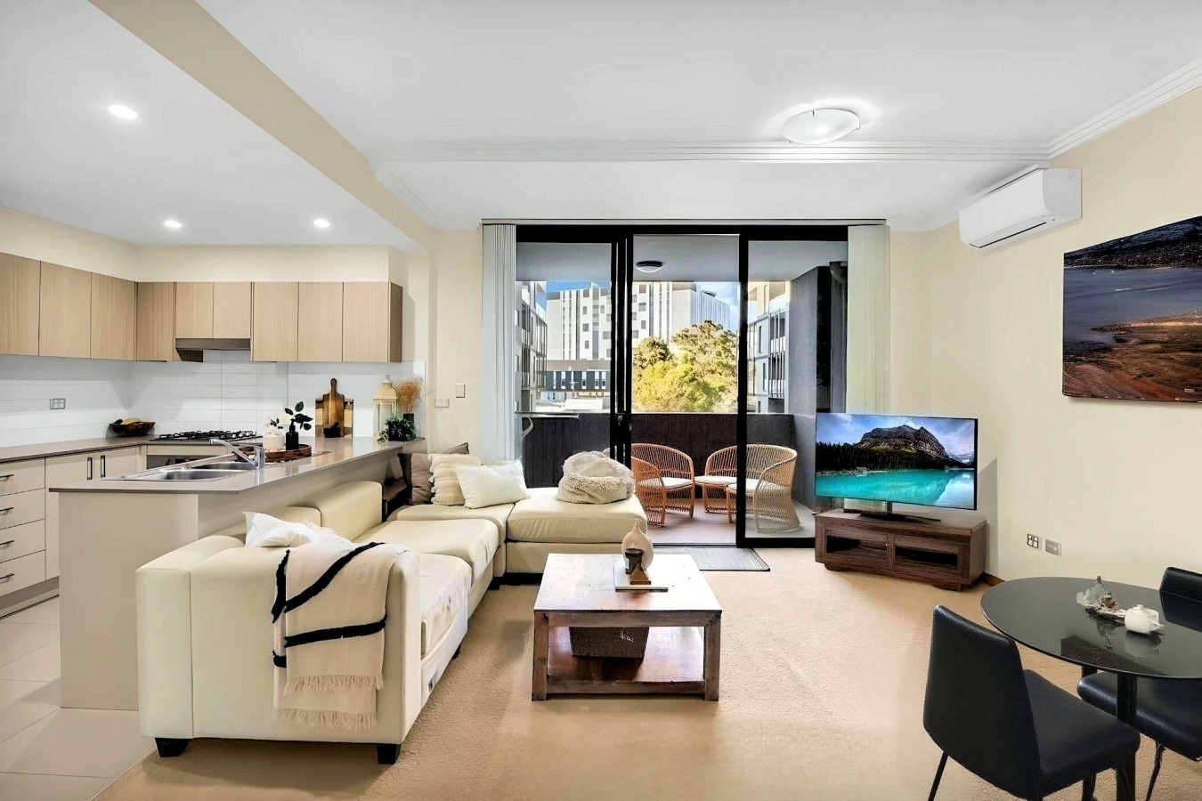 2 Bedroom Apartment near Nepean Hospital & Penrith