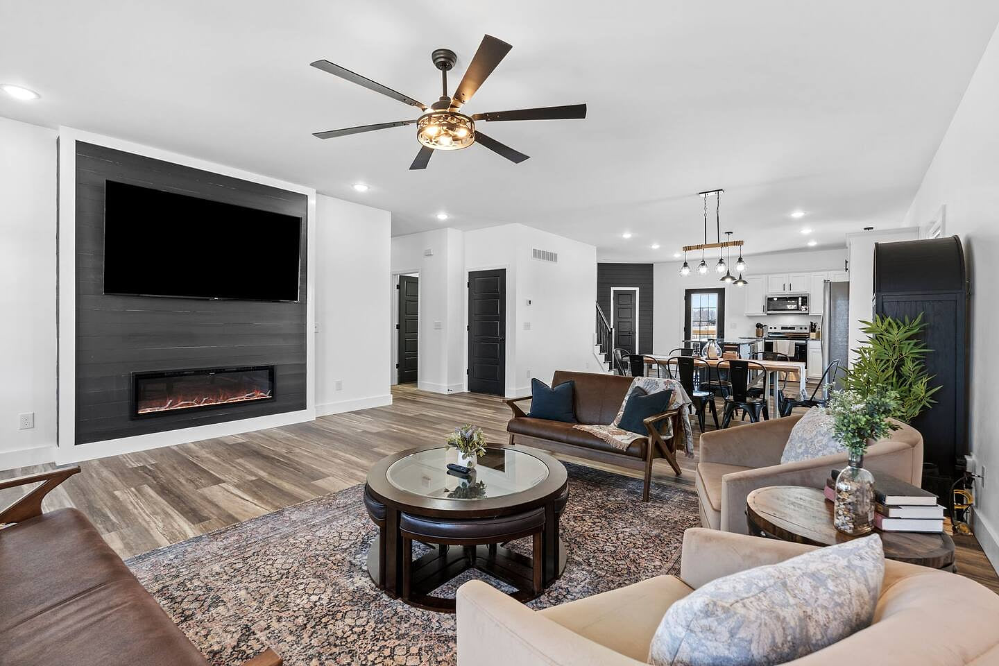 Deck+Grill | View | 4BR | Wild Turkey | Four Roses