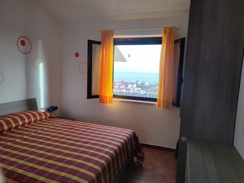 Sea View Apartment in Falerna Marina