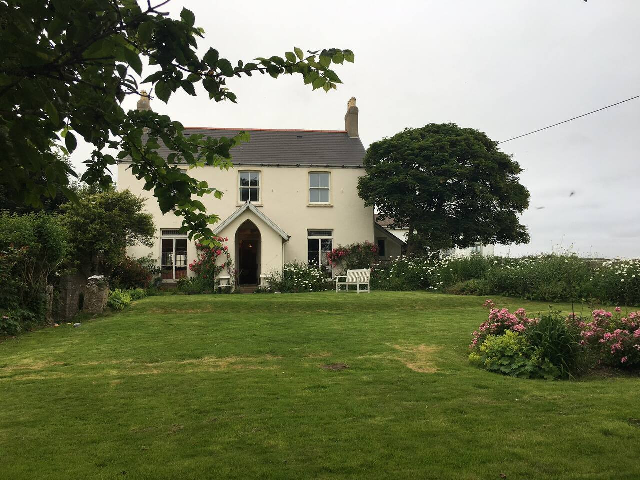 Boho Family Escape near Dunraven Bay with Sea View