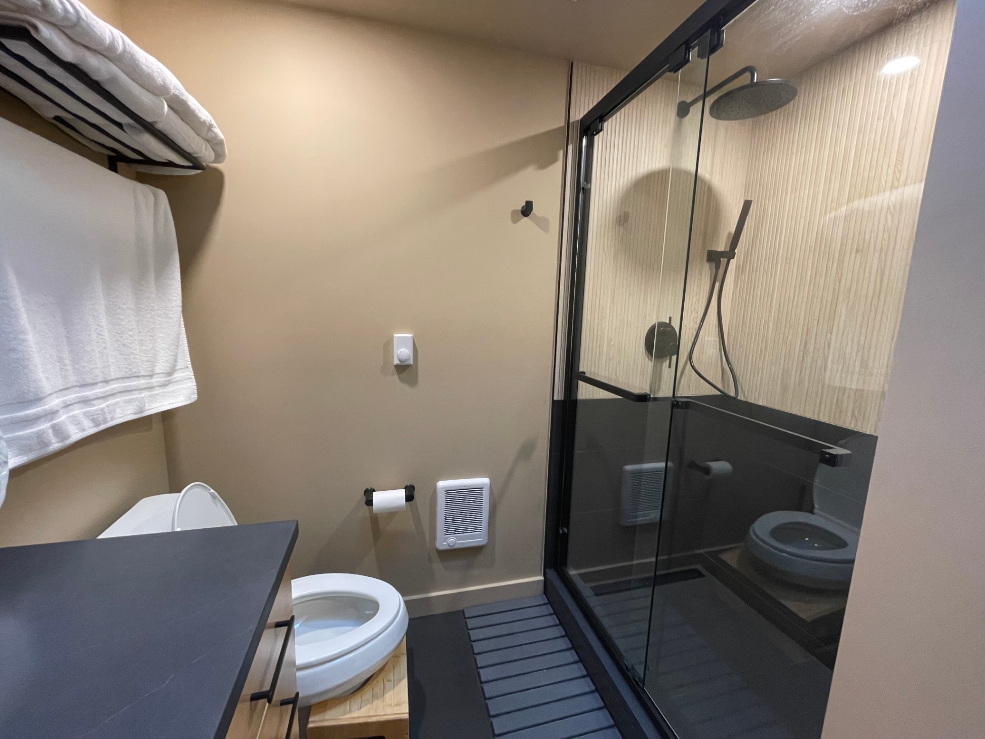 luxurious-garden-retreat/