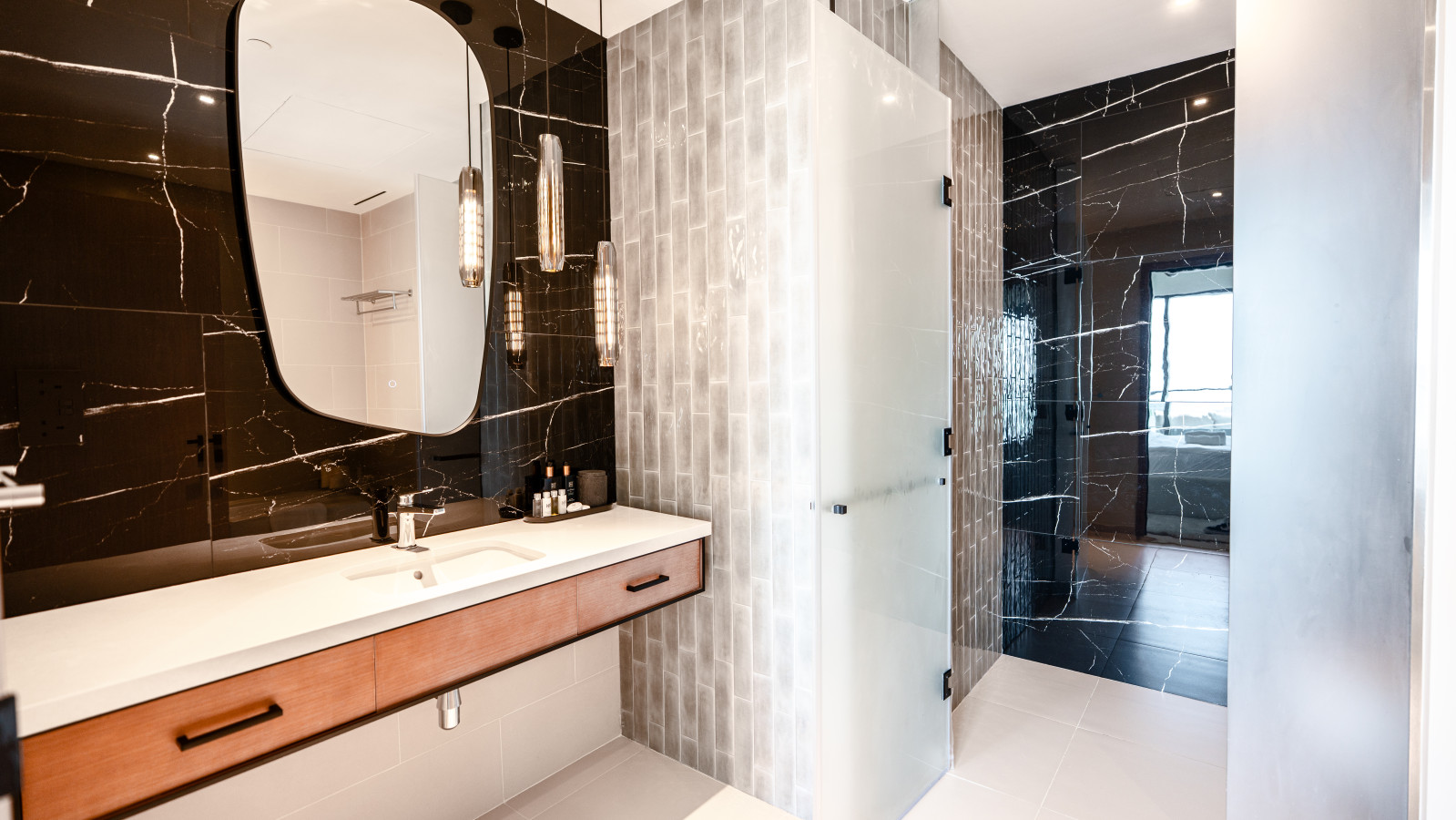 OFFER! High-Floor 2BR | Marina, JBR and Sea Views - Tecom - Dubai - United Arab Emirates