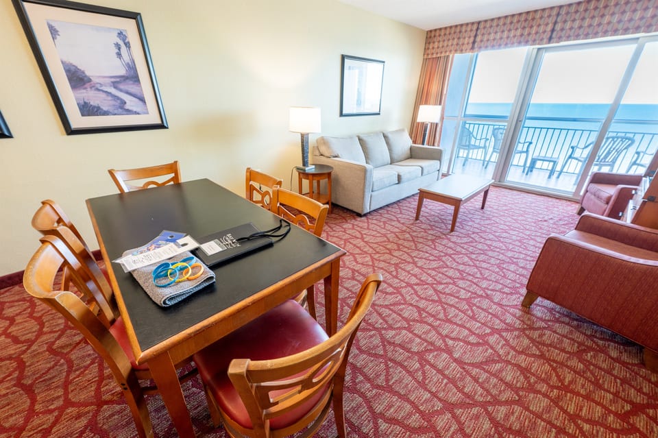 Direct Oceanfront! Beautifully Decorated!