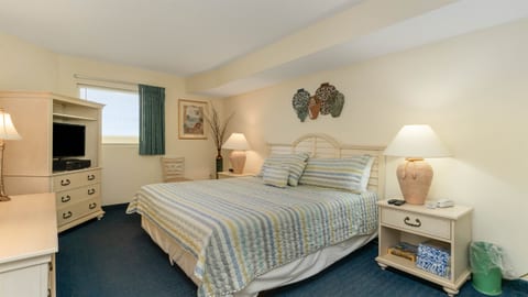 King Bed in Bedroom