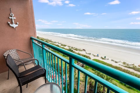 Balcony with Amazing Views of the Ocean🌊☀️