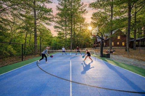 INDIAN PINES LODGE