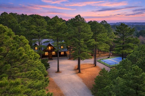 INDIAN PINES LODGE