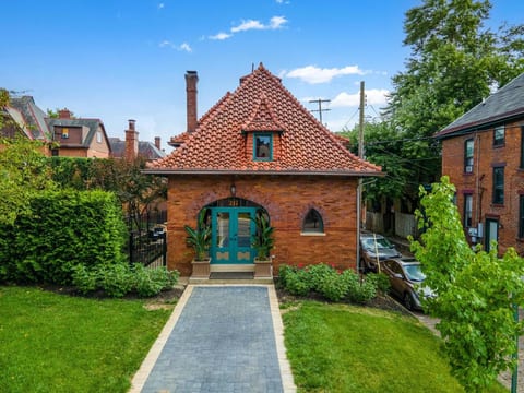 The Carriage House at The Circus House