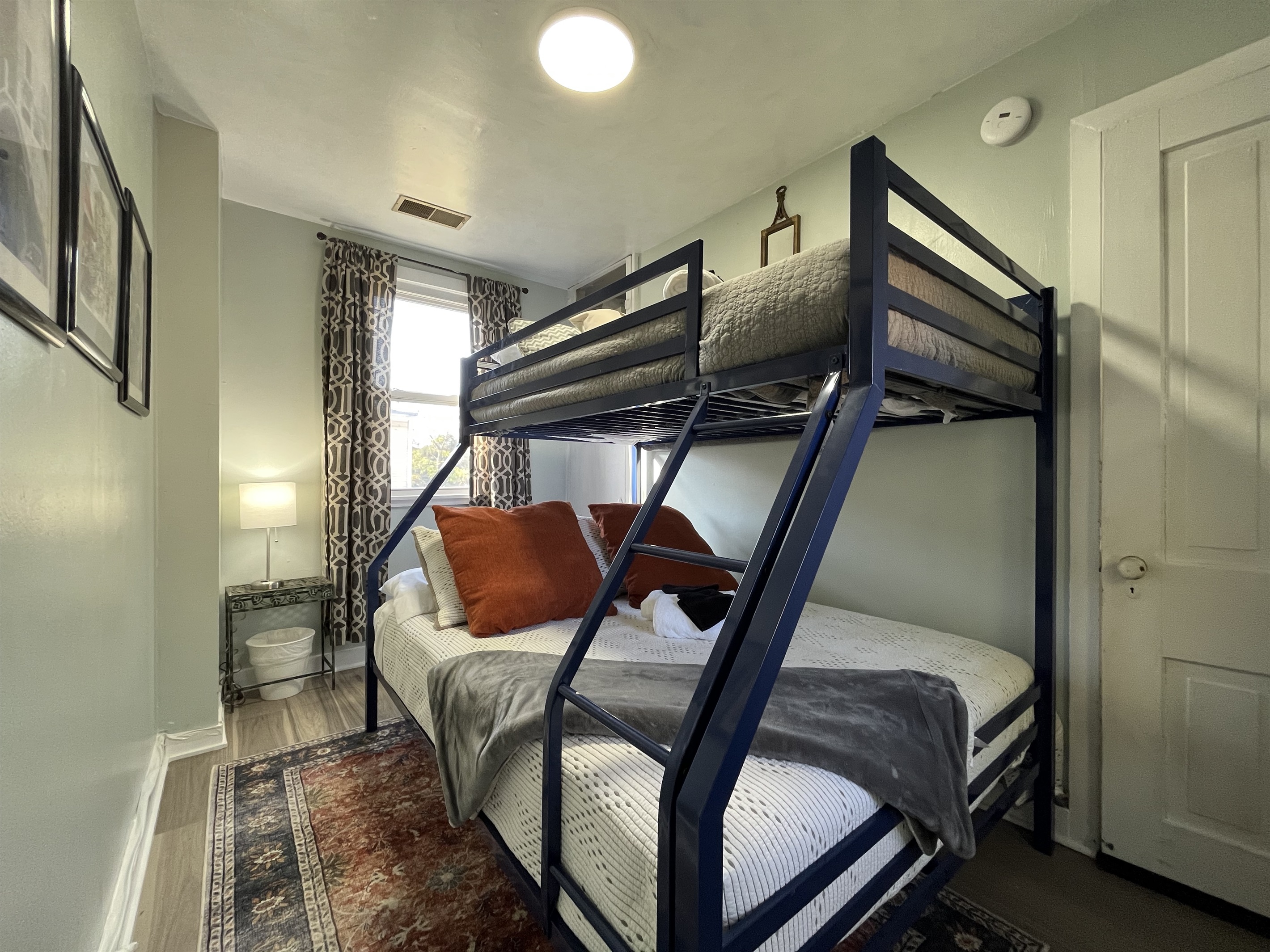 Hudson Cottage | Fast WiFi!