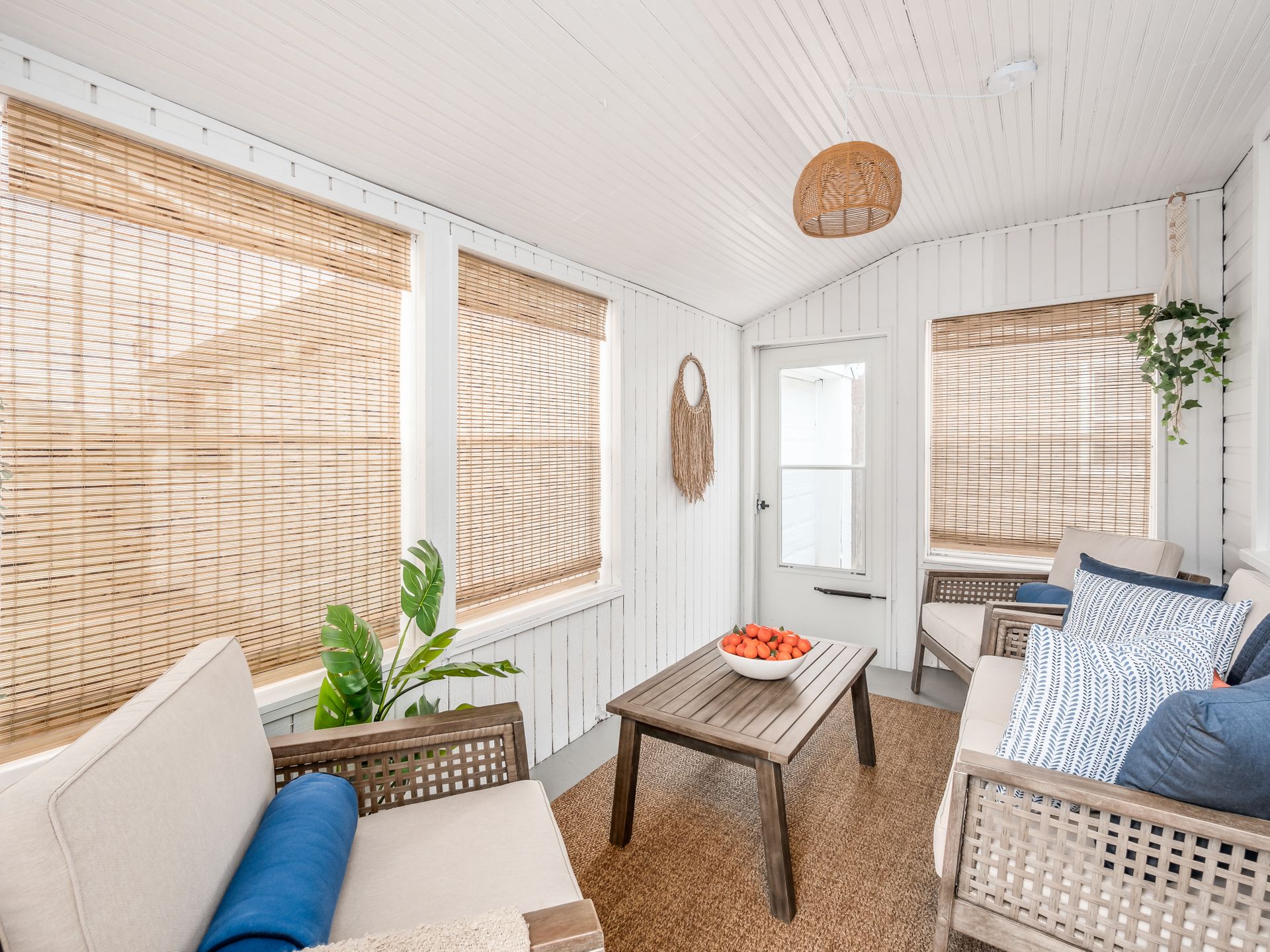 The Columbus Cape Cod Cottage | 1st Floor Beds!