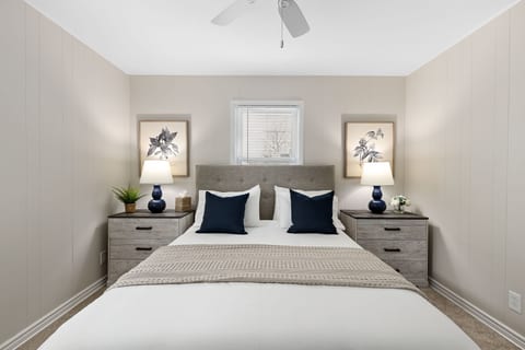 The Columbus Cape Cod Cottage | 1st Floor Beds!