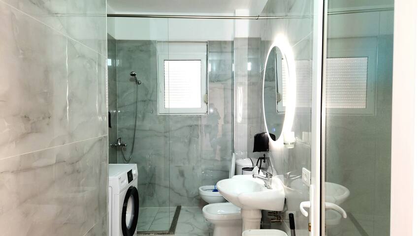 feel-at-home-2br-10-min-from-city-center/