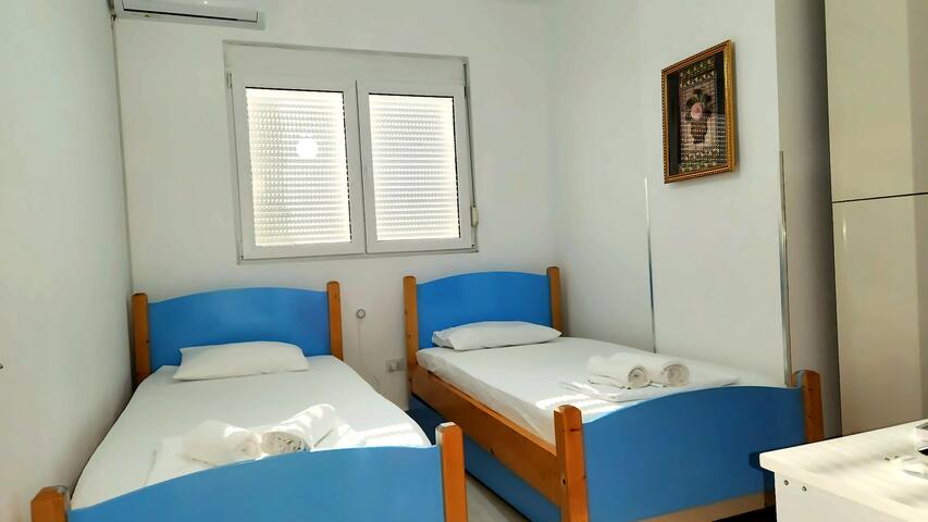 feel-at-home-2br-10-min-from-city-center/