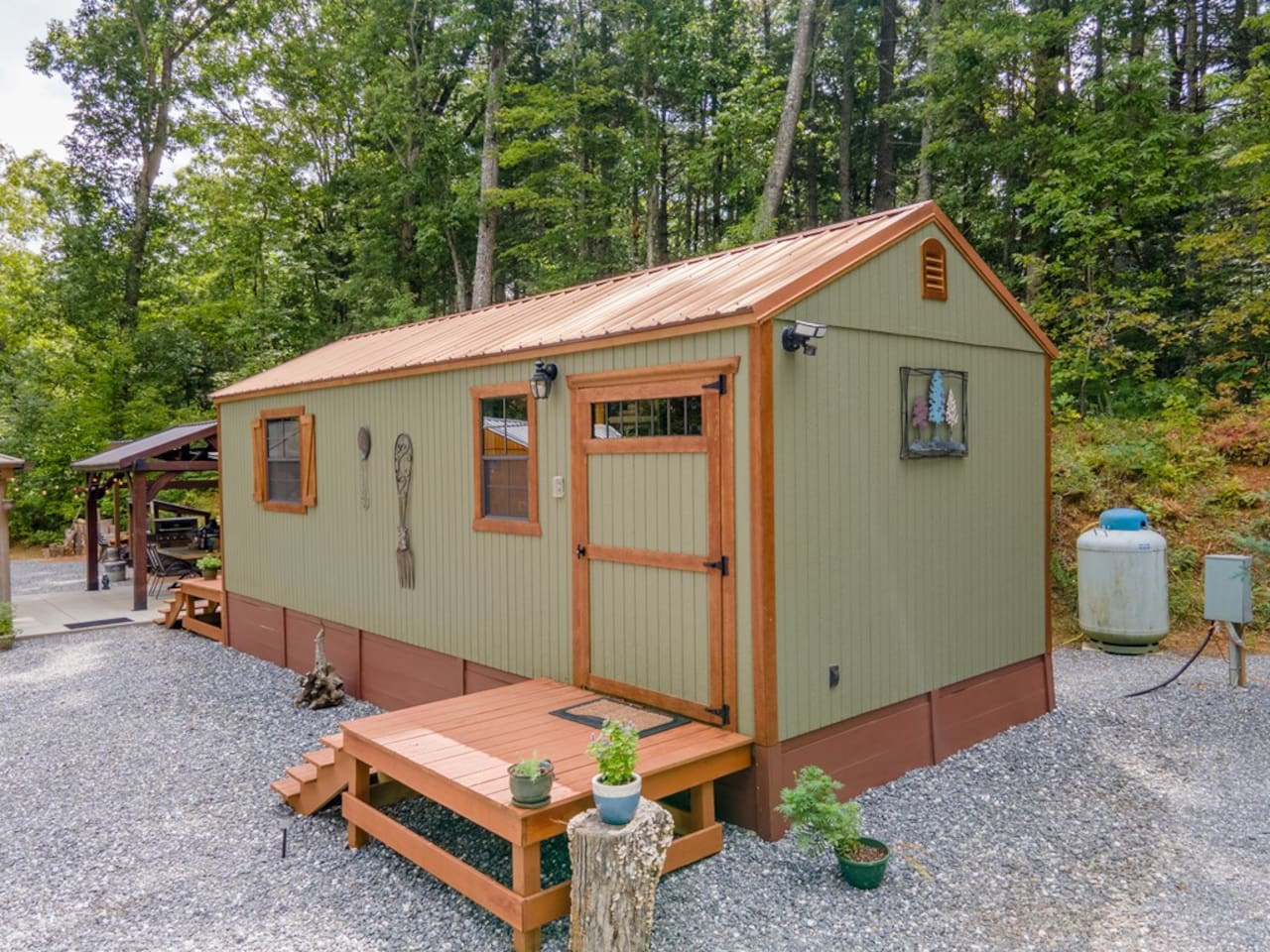 cabin-2-on-campground/