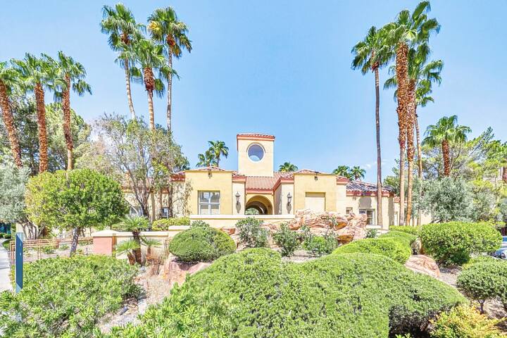 Dwell Descans ※ Restful Haven Steps to Vegas Strip