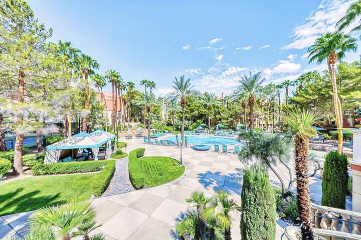 Dwell Descans ※ Restful Haven Steps to Vegas Strip