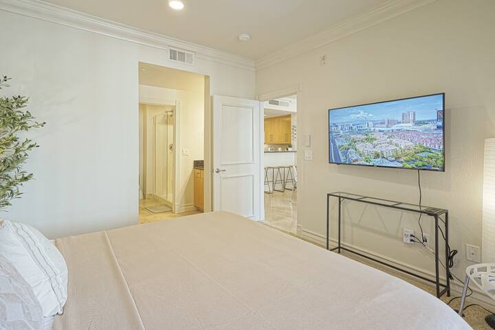 Dwell Descans ※ Restful Haven Steps to Vegas Strip