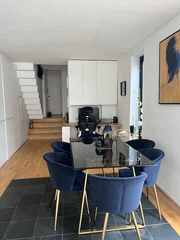 Designer large 1bd with private garden